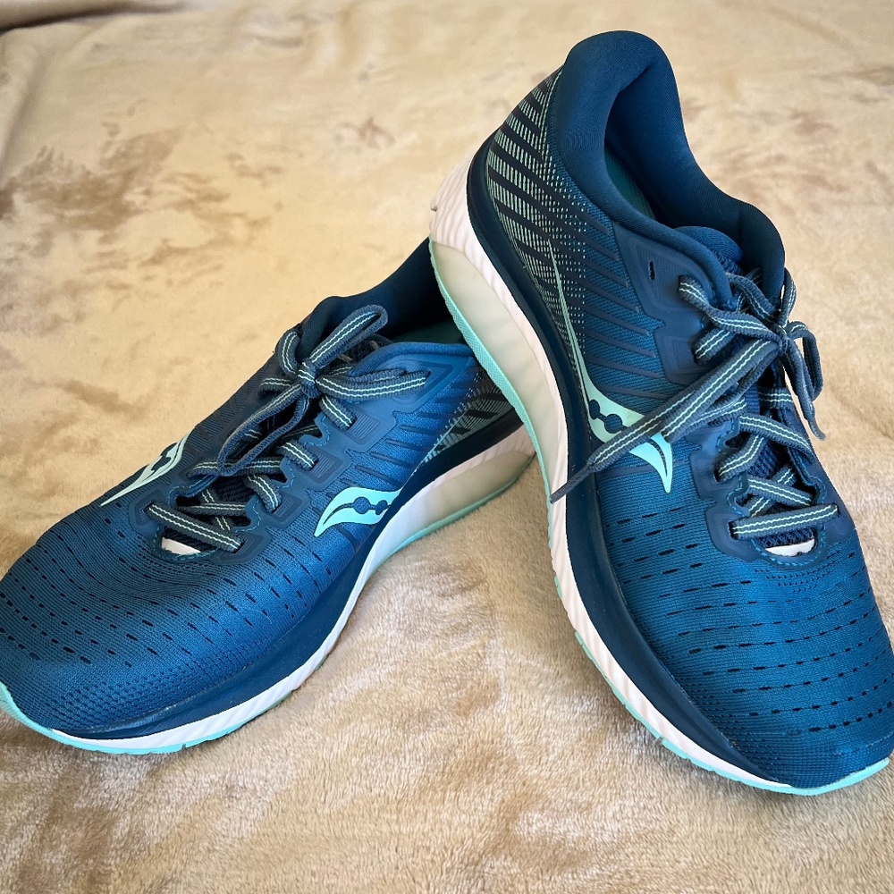 Saucony Guide 15 Running Sneakers